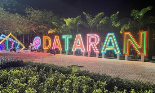 Taman ‘Cahaya’ Dataran Sejarah gamit pengunjung
