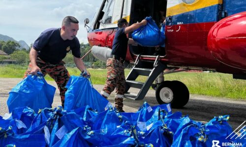 Helikopter bomba hantar 21 tan makanan ke perkampungan Orang Asli