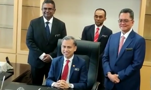 Fahmi mula tugas secara rasmi sebagai Menteri Komunikasi Digital