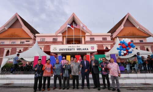 Insentif khas RM1,000 untuk anak Melaka sambung pengajian diteruskan – KM