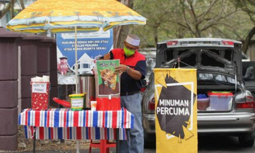 Minuman percuma, cara Azizan kumpul ‘saham’ akhirat