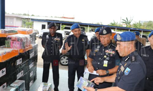 Polis rampas cecair, peranti vape bernilai RM1.55 juta