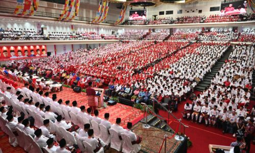 UMNO diseru ‘buka gelanggang’ pemilihan, tawar semua jawatan