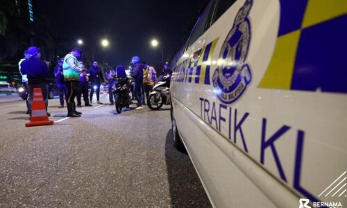 Polis keluar 372 saman, sita 10 motosikal ambang tahun baharu di ibu negara