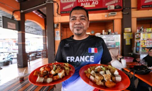 Cucur Udang Baha ikon makanan Alor Gajah