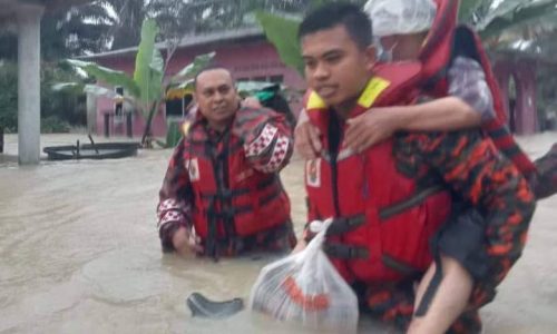 Hampir 14,000 mangsa banjir di tiga negeri berlindung di PPS