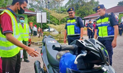Tidak memakai topi keledar antara 498 kesalahan lalu lintas dilakukan pelajar di Melaka