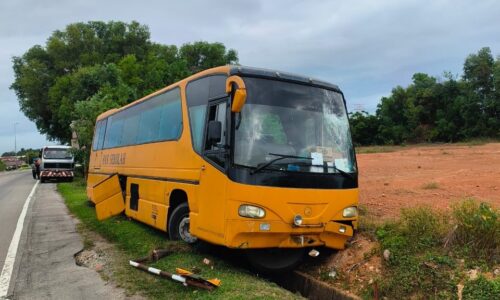 Curi bas sekolah sebab nak balik kampung