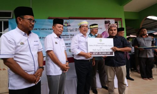 MAIM sumbang RM10,000 baik pulih surau Orang Asli