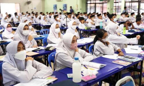 Tarikh pendaftaran peperiksaan SPM 2023 untuk calon persendirian dilanjutkan