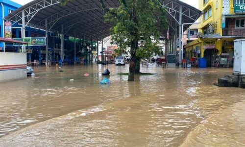 Banjir: 35 mangsa dipindahkan, tujuh kawasan tidak boleh dilalui di Penampang