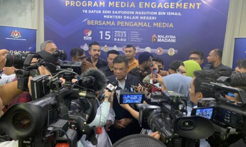 Saifuddin minta Ketua Polis Negara timbang cadangan adakan semula sidang media berkala