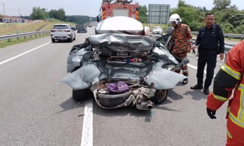 Tiga maut kemalangan babit dua kenderaan