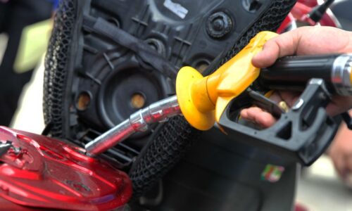 Tiada rancangan mansuh subsidi minyak petrol, diesel setakat ini – Salahuddin