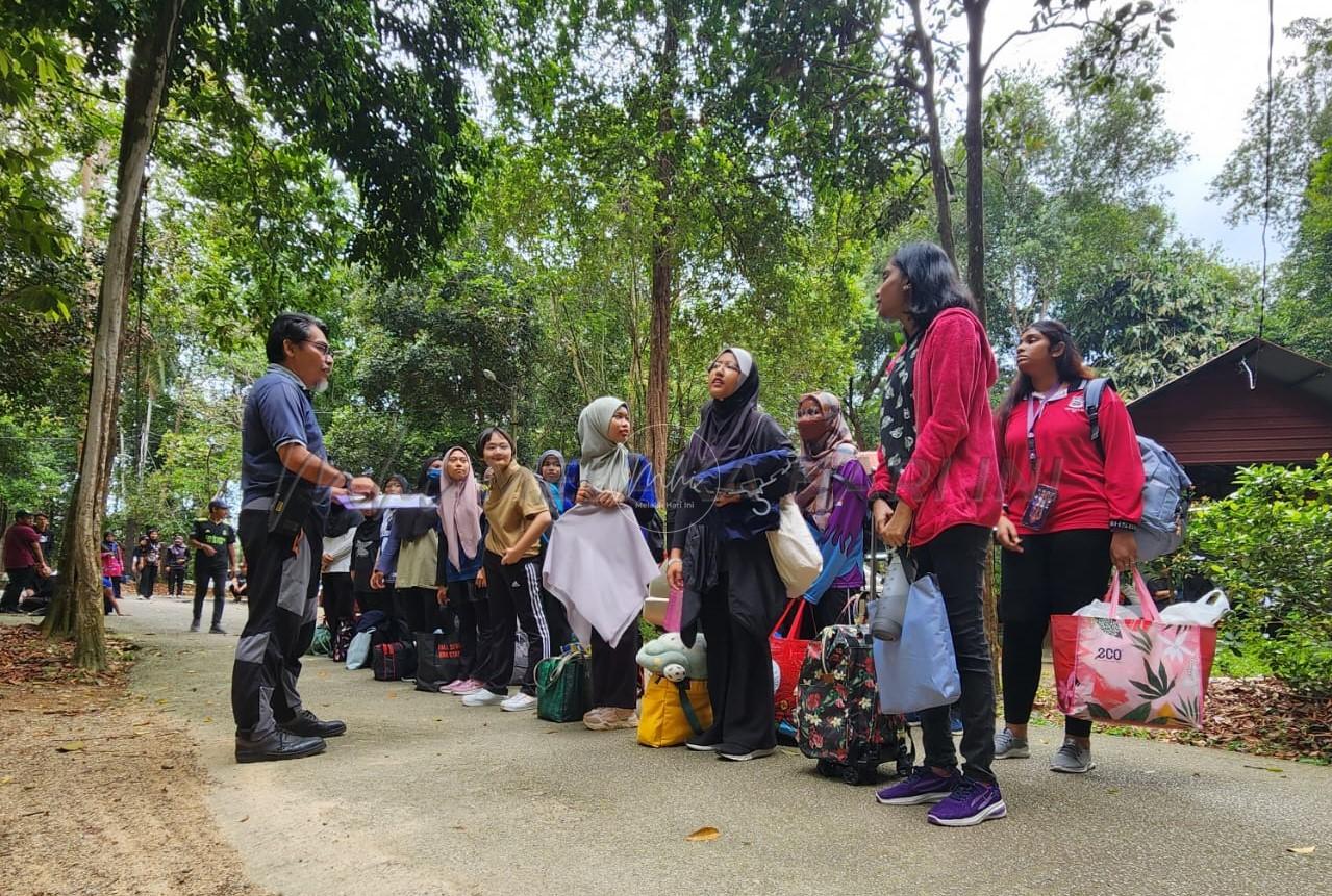 Taklimat kem komandan en sahizam