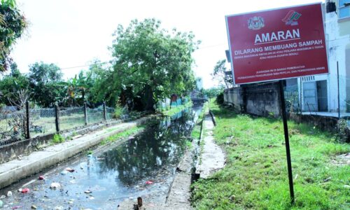 Longkang Limbongan penuh sampah diselenggara seminggu sekali – SWCorp