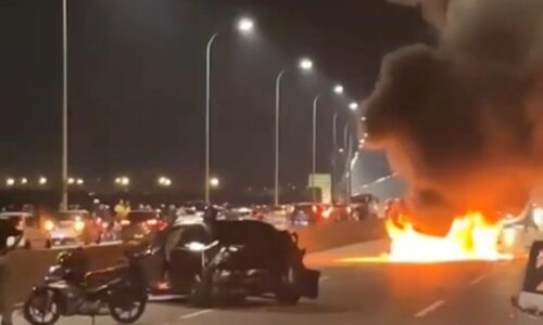 Empat sekeluarga nyaris maut dalam kemalangan