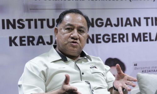 Sasar peratusan pelajar B40 Melaka menurun