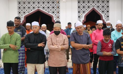 Melaka benarkan tarawih tanpa pelitup muka – Mufti