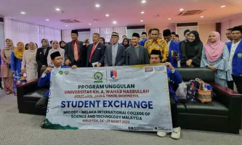 MiCoST, universiti Indonesia jalin MoU pertukaran pelajar
