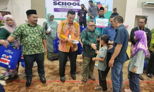 110 pelajar terima sumbangan ‘Back To School’ MPJ