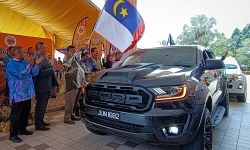Satria Melaka bantu mangsa banjir Batu Pahat