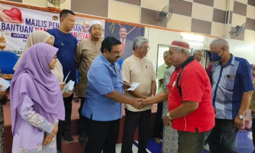 200 warga Gadek terima bantuan Ramadan