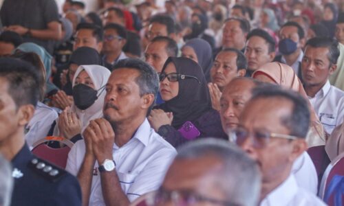 Kaji taraf perjawatan penjawat awam Melaka