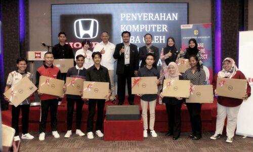 Sumbangan komputer riba beri semangat baharu