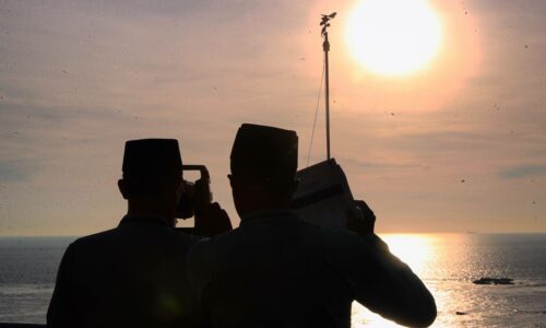 Umat Islam di Malaysia mula berpuasa esok