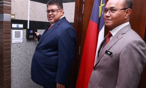 Ab Rauf mula tugas sebagai Ketua Menteri