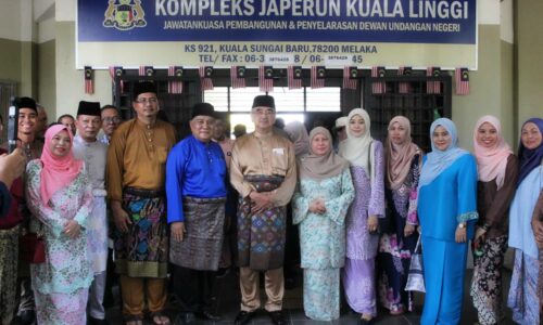 TYT, KM beraya dengan orang Kuala Linggi