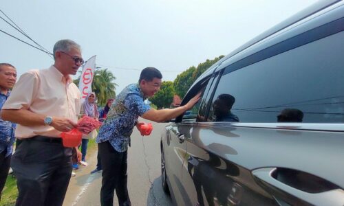 Tampil santuni golongan kurang berkemampuan
