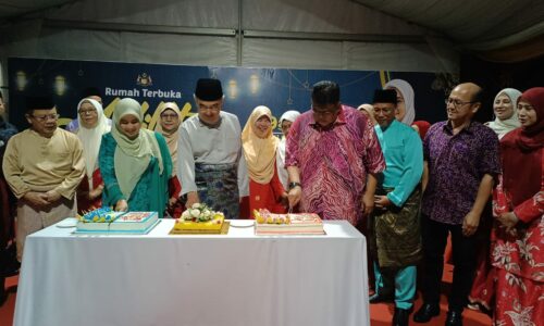 Rumah terbuka Sungai Rambai meriah meskipun hujan