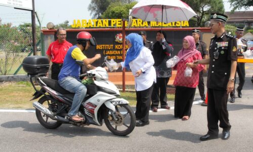 Agih 400 bubur lambuk, semarak Ramadan