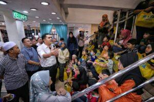 Photo 6172488567452972770 y