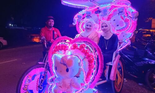 Naik beca ke Rumah Terbuka Aidilfitri Ayer Limau