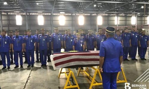 Jenazah Awang Askandar selamat tiba di KLIA