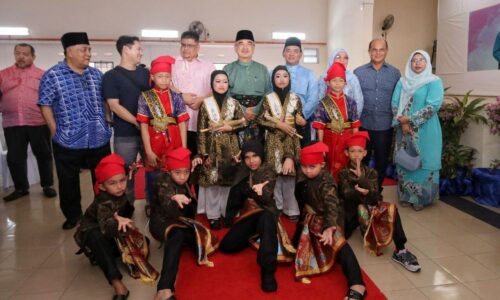 Hampir 7,000 pengunjung hadiri Rumah Terbuka Dun Ayer Molek