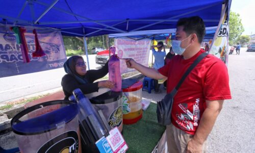 Air balang laris musim panas