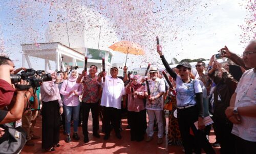 Tarikan belon udara di Klebang