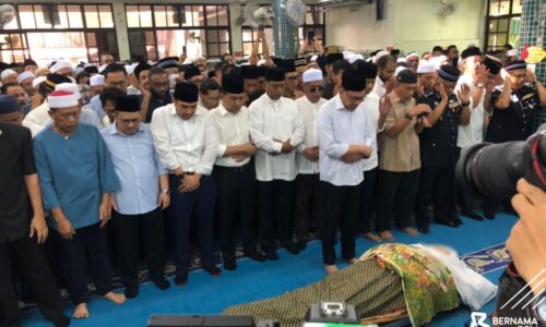 PM imamkan solat jenazah Salahuddin Ayub