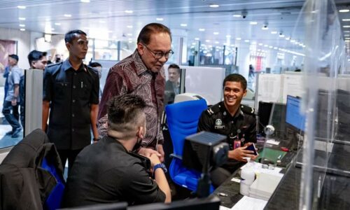 Lawatan ke KLIA bertujuan angkat martabat Imigresen – PM