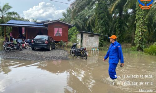 Mangsa banjir di Sungai Rambai meningkat
