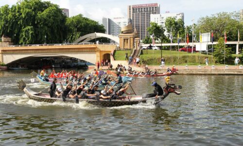 Melaka anjur perlumbaan perahu naga antarabangsa sempena TMM2024