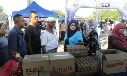 Cadang Jualan Rahmah Bergerak di setiap pasar malam