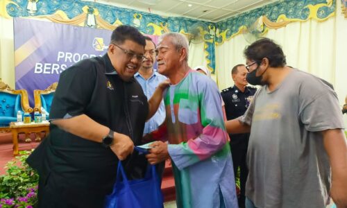 Usaha jadikan Masjid Tanah daerah baharu tidak dihentikan