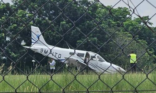 Pesawat hilang kawalan, pelatih penerbangan selamat