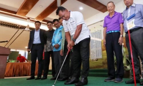 TMM2024: Kejohanan golf Melaka tawar 3 buah kereta