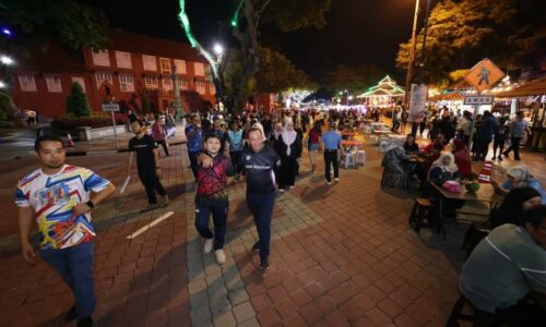 50,000 ‘healing’ malam minggu di Banda Hilir